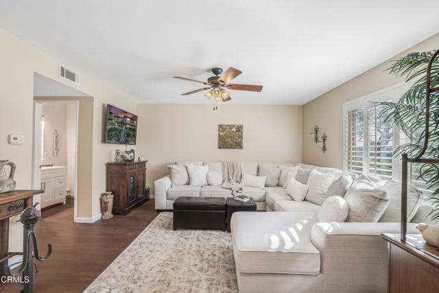 Detail Gallery Image 4 of 27 For 1610 Parrot Ct, Ventura,  CA 93003 - 3 Beds | 2/1 Baths