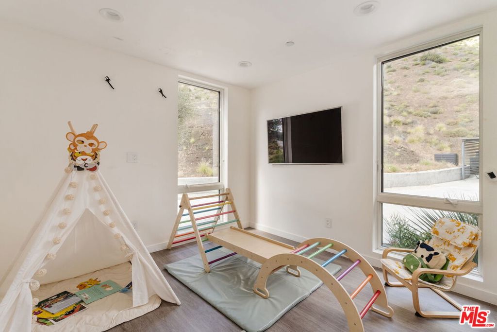 MLS #26840437 image #19