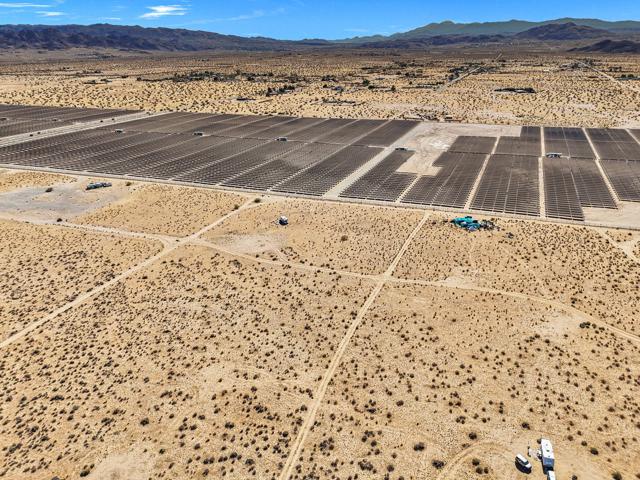 0 Sun Mesa Road, Joshua Tree CA: https://media.crmls.org/mediaz/ef813dd5-9599-4254-8ab6-26445537614e.jpg