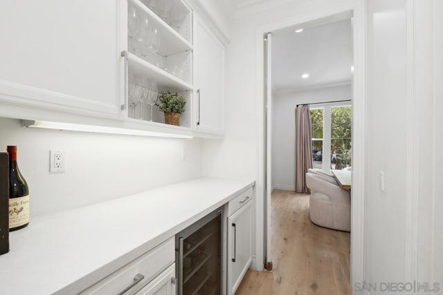 50 Whitehall, Newport Beach CA: https://media.crmls.org/mediaz/ef818cac-cd69-47a9-937a-2b291686ce7a.jpg