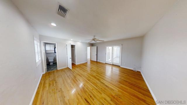 4917 Rockford Dr, San Diego CA: https://media.crmls.org/mediaz/ef83470d-3b79-4709-af56-9841b7a8f260.jpg