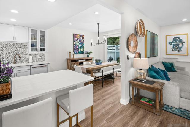 3458 Voyager Cir, San Diego CA: https://media.crmls.org/mediaz/ef8360c8-624b-4b94-a7ff-2cedcdea8742.jpg
