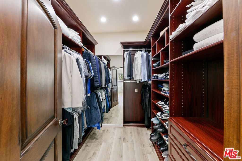 MLS #26975843 image #12