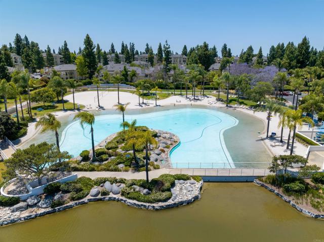 707 Eastshore Terrace, Chula Vista CA: https://media.crmls.org/mediaz/ef85aa90-1513-4c75-a99d-634cfc1d4da5.jpg