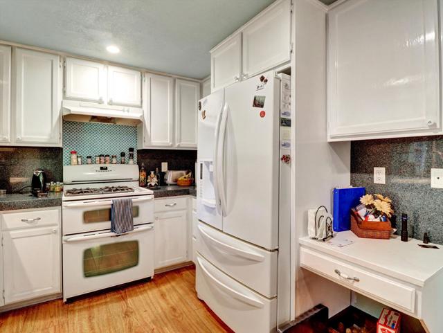 64660 Picard Court, Desert Hot Springs CA: https://media.crmls.org/mediaz/ef8621fc-16e9-4727-969b-ca542212e6df.jpg