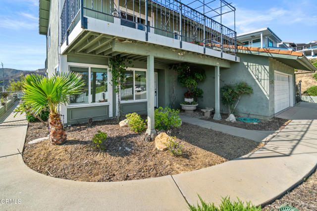 5505 Topa Topa Drive, Ventura CA: https://media.crmls.org/mediaz/ef86531b-dfe1-4f82-a246-f8ad86a3f509.jpg