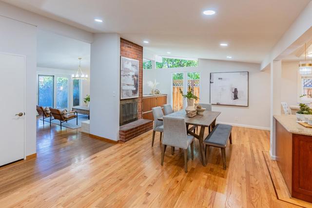 335 Burnett Avenue, Santa Clara CA: https://media.crmls.org/mediaz/ef86c00b-2f11-4352-979e-6b172da1bed2.jpg