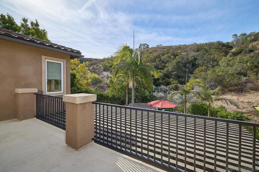 MLS #250034143SD img 30