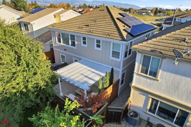 17725 Calle Mazatan, Morgan Hill CA: https://media.crmls.org/mediaz/ef874f0e-ae2d-4bcc-8ecb-da12ad1cd603.jpg