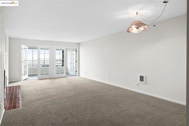 1301 Quarry Ct, Richmond CA: https://media.crmls.org/mediaz/ef87642d-a80a-4fea-a1b8-b01052d77147.jpg