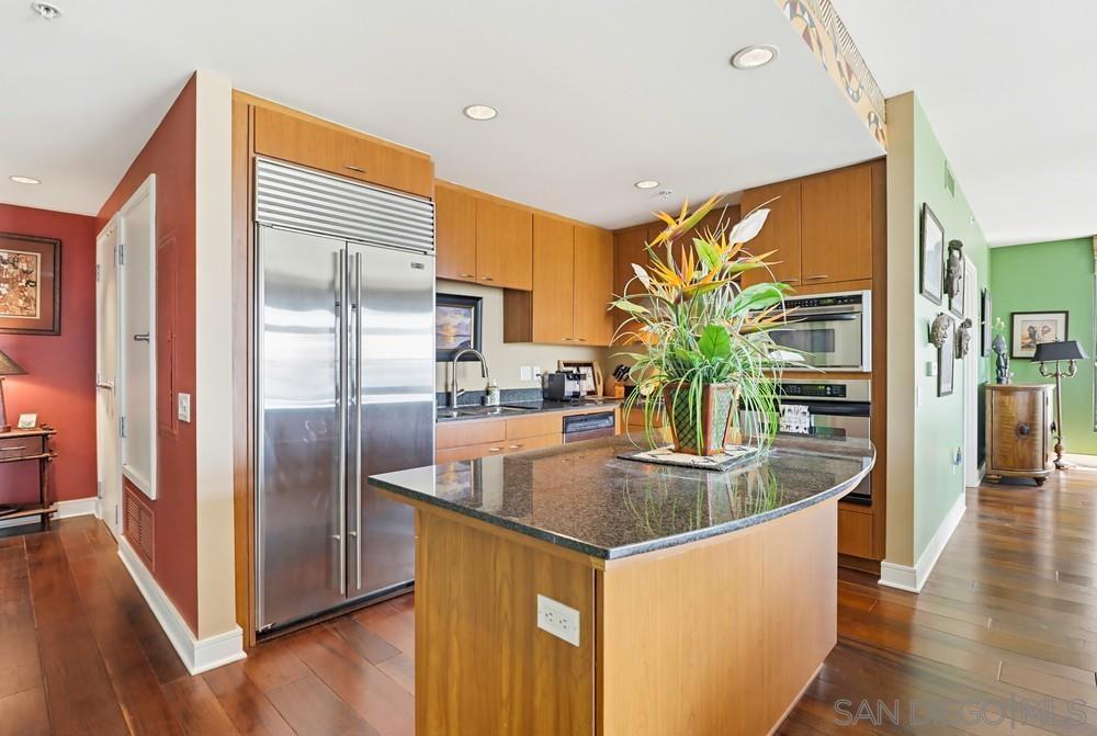 645 Front Street - photo 18
