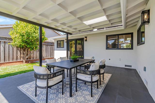 1588 Calle De Stuarda, San Jose CA: https://media.crmls.org/mediaz/ef883201-e0f8-4860-b58d-b0e889f340d1.jpg