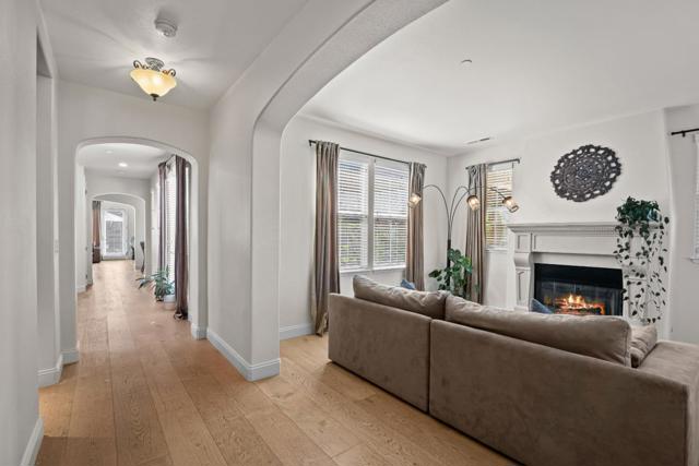 7632 Braid Court, Gilroy CA: https://media.crmls.org/mediaz/ef884b6d-356a-4cb6-a32f-0d100d758c28.jpg