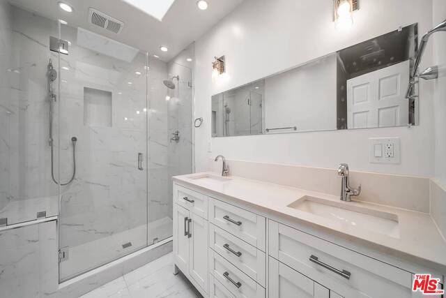 1316 Thayer Avenue, Los Angeles CA: https://media.crmls.org/mediaz/ef88bd85-1114-4136-8105-d714141ed750.jpg