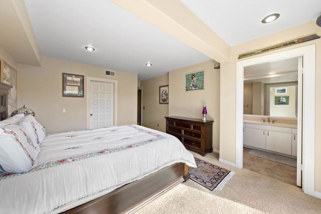 6130 Terryhill Drive, La Jolla CA: https://media.crmls.org/mediaz/ef893f17-2ab2-4496-9e71-fb58c6430973.jpg