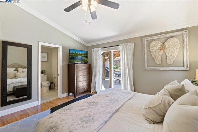335 Beverly St, Livermore CA: https://media.crmls.org/mediaz/ef8a7eb4-ba76-4b3e-95e4-6de01781dd48.jpg