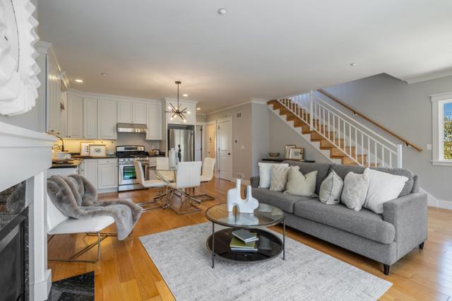 1705 Palm Avenue, San Mateo CA: https://media.crmls.org/mediaz/ef8ac3e8-77ce-43ca-83e4-1f2604150740.jpg