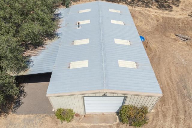 10207 Pool Station Road, Angels Camp CA: https://media.crmls.org/mediaz/ef8b7d6b-8090-494f-b0fa-0ebc2f9c52de.jpg