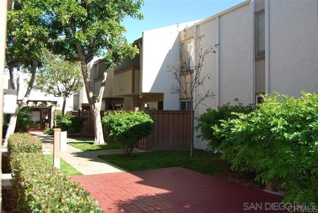 Image 39 of 41 For 3549 Castle Glen Dr  119