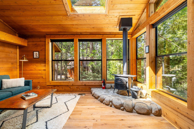 24542 Fern Valley Road, Idyllwild CA: https://media.crmls.org/mediaz/ef8c7c4a-7dcd-41c0-919a-04504672eeb5.jpg