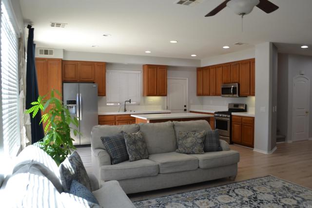 34592 Wintersweet Lane, Winchester CA: https://media.crmls.org/mediaz/ef8ced93-e8ce-40cd-a484-350b45cde23b.jpg