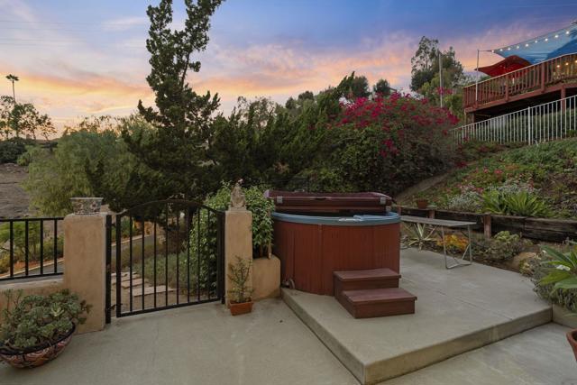 2106 Zachary Gln, Escondido CA: https://media.crmls.org/mediaz/ef8d11a0-f67c-4e0b-b697-901e6888139e.jpg