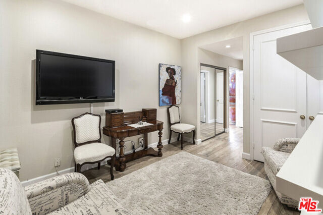 1650 Veteran Avenue, Los Angeles CA: https://media.crmls.org/mediaz/ef8dd5f7-0ce7-4a6c-9dea-ce714460916f.jpg