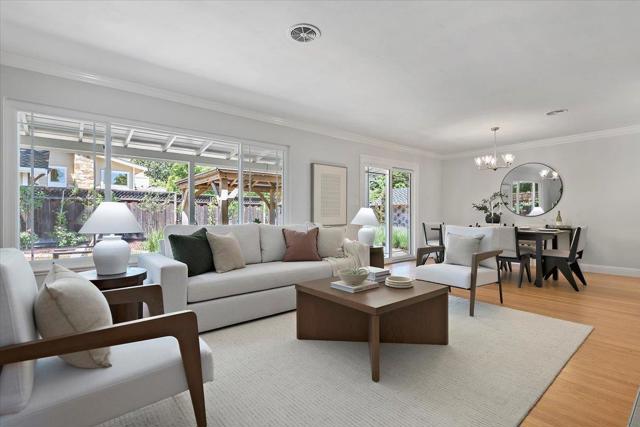 1480 Oakhurst Avenue, Los Altos CA: https://media.crmls.org/mediaz/ef8f74c5-665a-4ee5-a7b2-847b7f273e62.jpg
