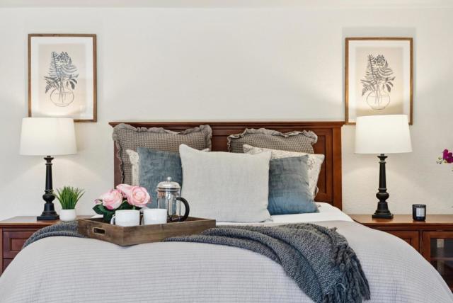 21386 Sunnyside Road, Los Gatos CA: https://media.crmls.org/mediaz/ef8fed6e-12b6-43ae-8722-b3bc8e3c3d16.jpg