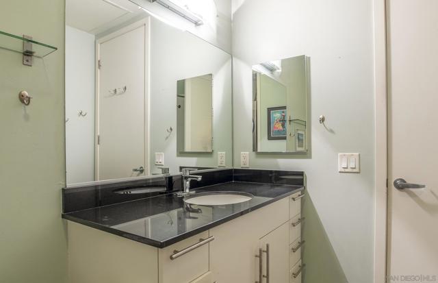 1025 Island Ave, San Diego CA: https://media.crmls.org/mediaz/ef8ff224-43c7-4bdf-bd40-475219f8617c.jpg