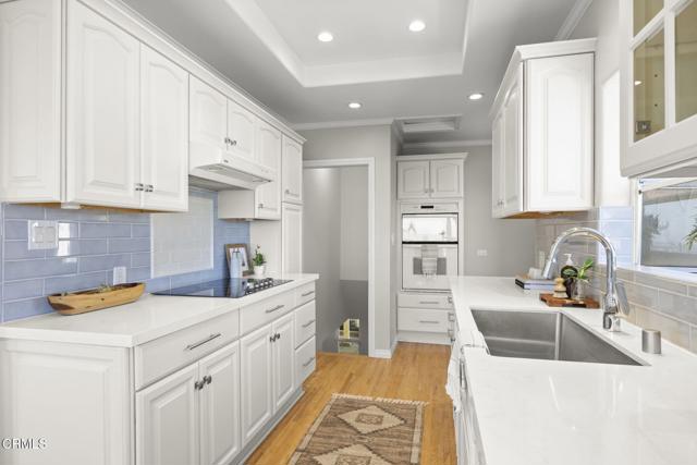 2371 Foster Avenue, Ventura CA: https://media.crmls.org/mediaz/ef903254-788e-43c2-a3cc-fc0a4baaaf5f.jpg
