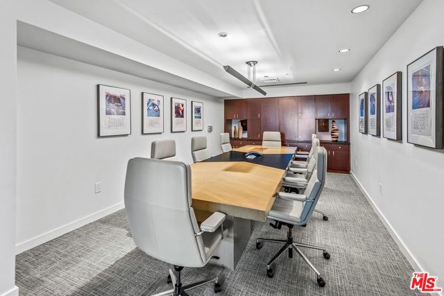 13700 MARINA POINTE Drive, Marina del Rey CA: https://media.crmls.org/mediaz/ef91f1b0-ecb0-4f29-928f-4085ee380fdf.jpg