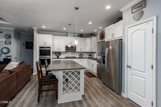 Detail Gallery Image 7 of 26 For 101 Gay Dr, Ventura,  CA 93003 - 3 Beds | 2 Baths