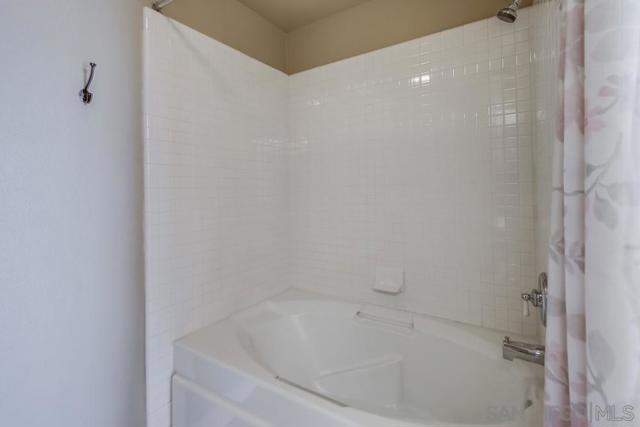 12079 Tivoli Park Row, San Diego CA: https://media.crmls.org/mediaz/ef93130d-70ab-438a-8f70-d0eb79ab8c2e.jpg