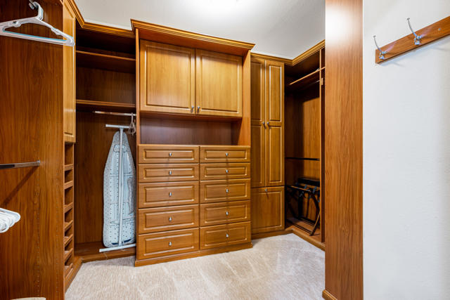 54580 Tanglewood, La Quinta CA: https://media.crmls.org/mediaz/ef943b48-92f7-46da-bd1d-b269b2b03766.jpg