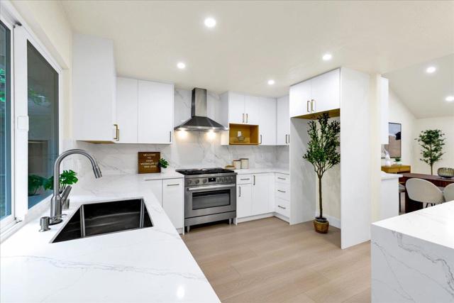 6586 Woodcliff Court, San Jose CA: https://media.crmls.org/mediaz/ef9510e4-3657-42ae-a595-73489ca0396b.jpg