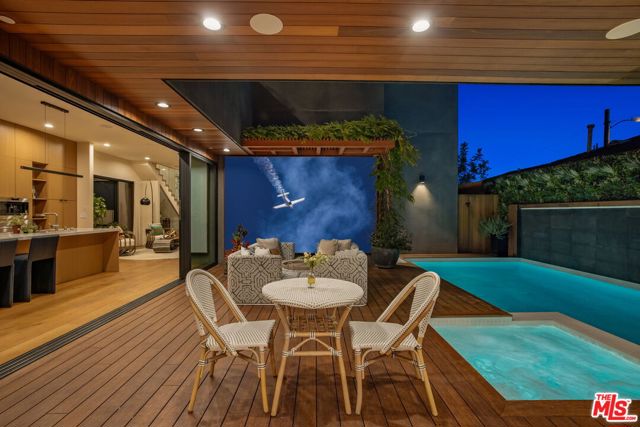12619 Preston Way, Los Angeles CA: https://media.crmls.org/mediaz/ef95279f-0f69-4bc8-a193-4ee8f586205d.jpg