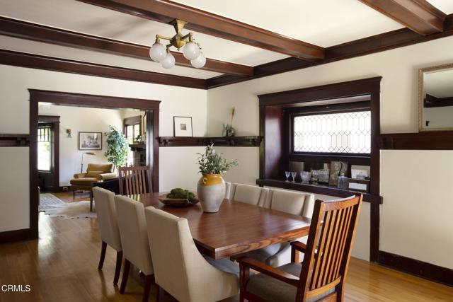 1813 Wayne Avenue, South Pasadena CA: https://media.crmls.org/mediaz/ef959ae2-4598-40ba-a306-35a6569d61de.jpg