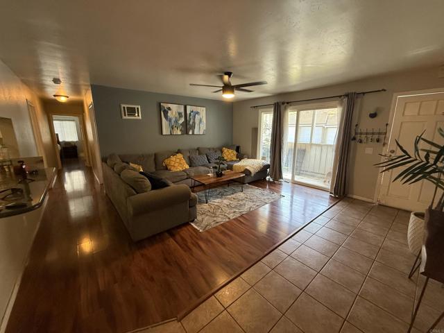 Detail Gallery Image 5 of 18 For 554 Telegraph Canyon Rd #F,  Chula Vista,  CA 91910 - 3 Beds | 2 Baths