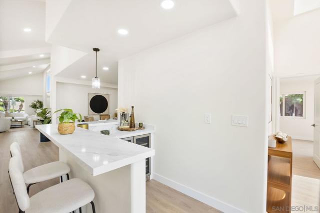 9956 Cummins Pl, San Diego CA: https://media.crmls.org/mediaz/ef9808d9-12a5-461f-9022-57fd677afa16.jpg