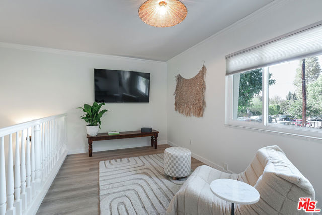 5056 Greenbush Avenue, Sherman Oaks CA: https://media.crmls.org/mediaz/ef986cfe-9043-4460-a245-6d6eee9ae032.jpg