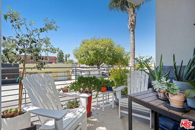 13320 Beach Avenue, 203 photo 3