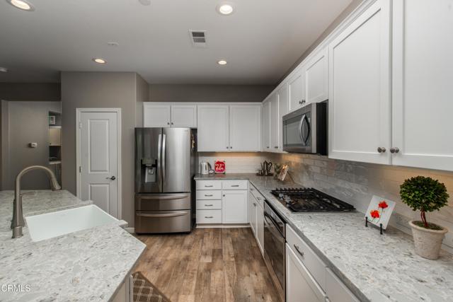 Detail Gallery Image 11 of 33 For 14109 Harborough Dr, Bakersfield,  CA 93311 - 3 Beds | 2 Baths