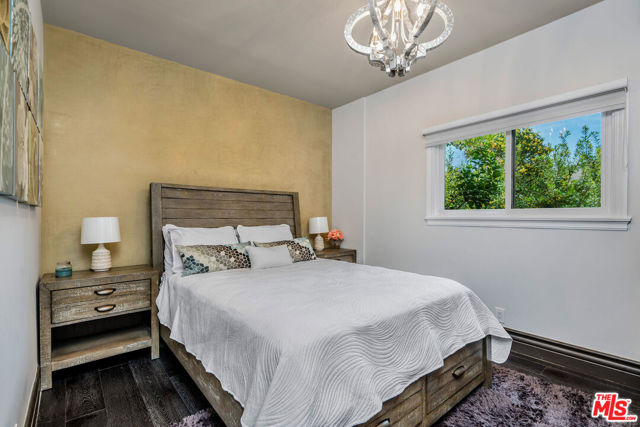 204 Bell Canyon Road, Bell Canyon CA: https://media.crmls.org/mediaz/ef99584c-e727-42b0-8c10-cb7ef92b40d7.jpg