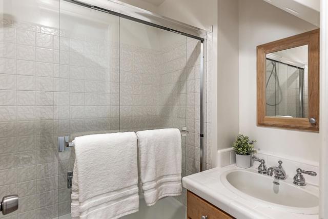 635 Occidental Avenue, San Mateo CA: https://media.crmls.org/mediaz/ef99c178-4da4-4ea9-a87d-32486eb9f0a8.jpg