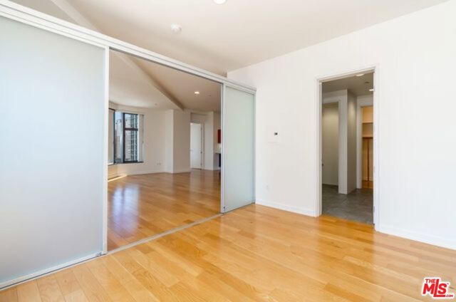 801 Grand Avenue, Los Angeles, California 90017, 2 Bedrooms Bedrooms, ,2 BathroomsBathrooms,Condominium,For Sale,Grand,24433083