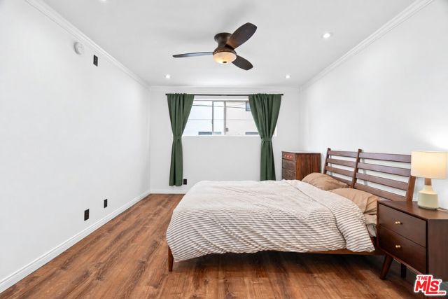 6160 Whitsett Avenue, 10 photo 9