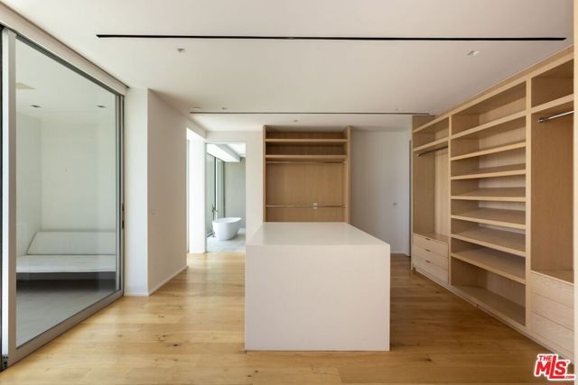 1853 Sunset Plaza Drive, Los Angeles CA: https://media.crmls.org/mediaz/ef9ae497-c3b2-40d7-8053-c1371085aac0.jpg
