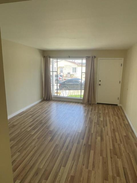 265 Mastick Ave, San Bruno CA: https://media.crmls.org/mediaz/ef9b5b03-ca99-4867-81f2-52343978ffd7.jpg