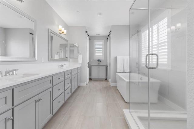277 Skyview Drive, Marina CA: https://media.crmls.org/mediaz/ef9b7d48-c0be-45a4-a7b7-114777a2f249.jpg